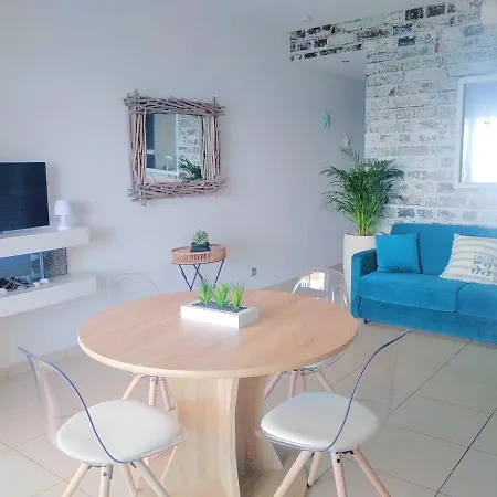 A L' Oree De L'o * La Ciotat